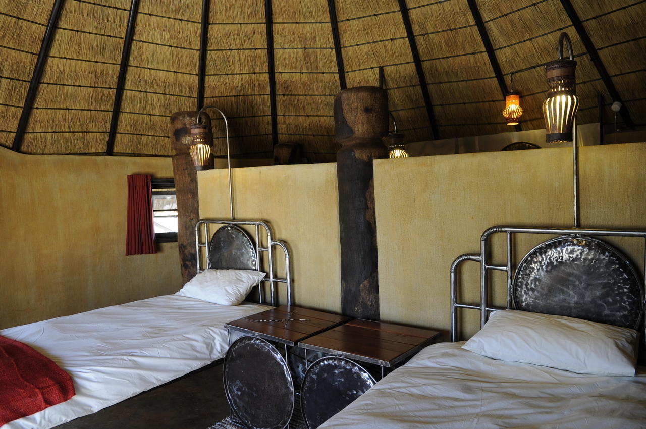 Ongula Village Homestead Lodge Omupumba 外观 照片
